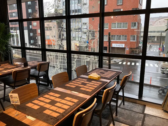 カードボックス ヨコハマ本店 店舗画像4